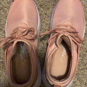 Women’s Puma shoes